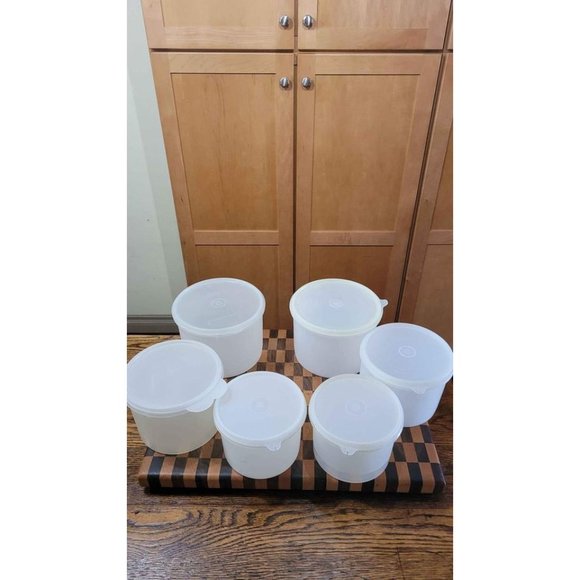 COPY - Tupperware Canisters 3 Pc Set - Picture 3 of 3